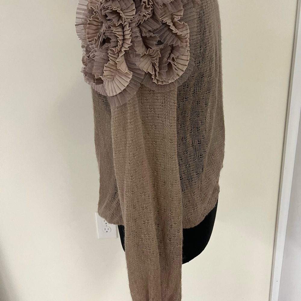 Rut Ruffled Knit Off-Shoulder Top - Picture 2 of 8